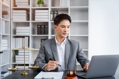 Optimal Timing for Certifications